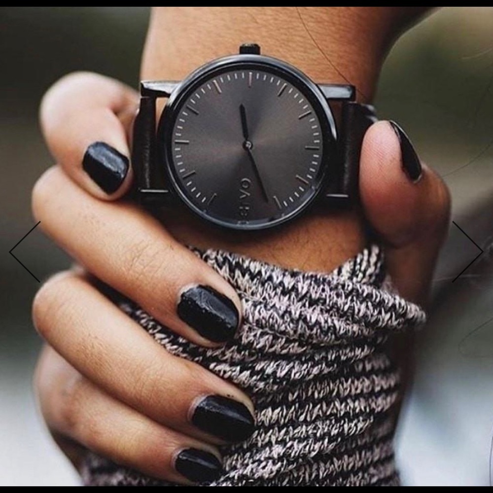 Arvo Unisex Black Leather Watch